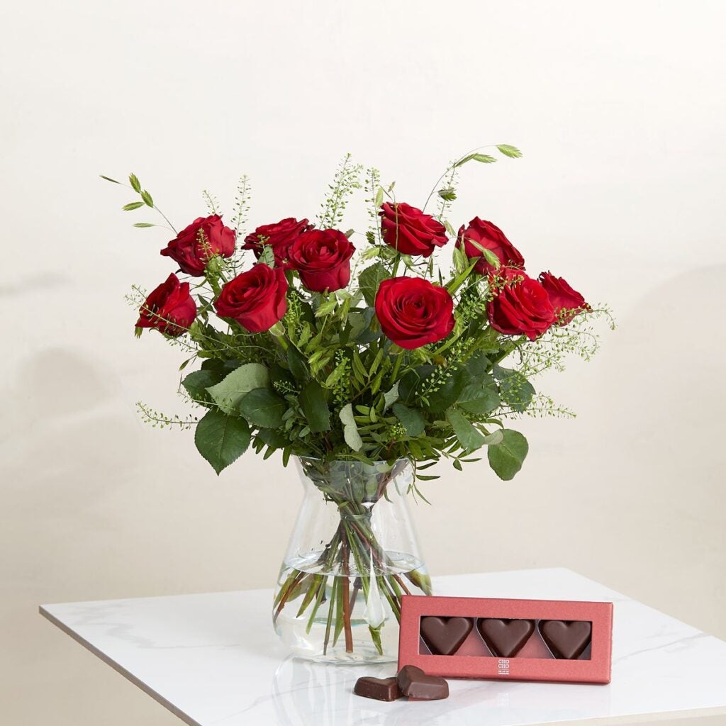 Kunsten at give roser: traditionens betydning | Interflora