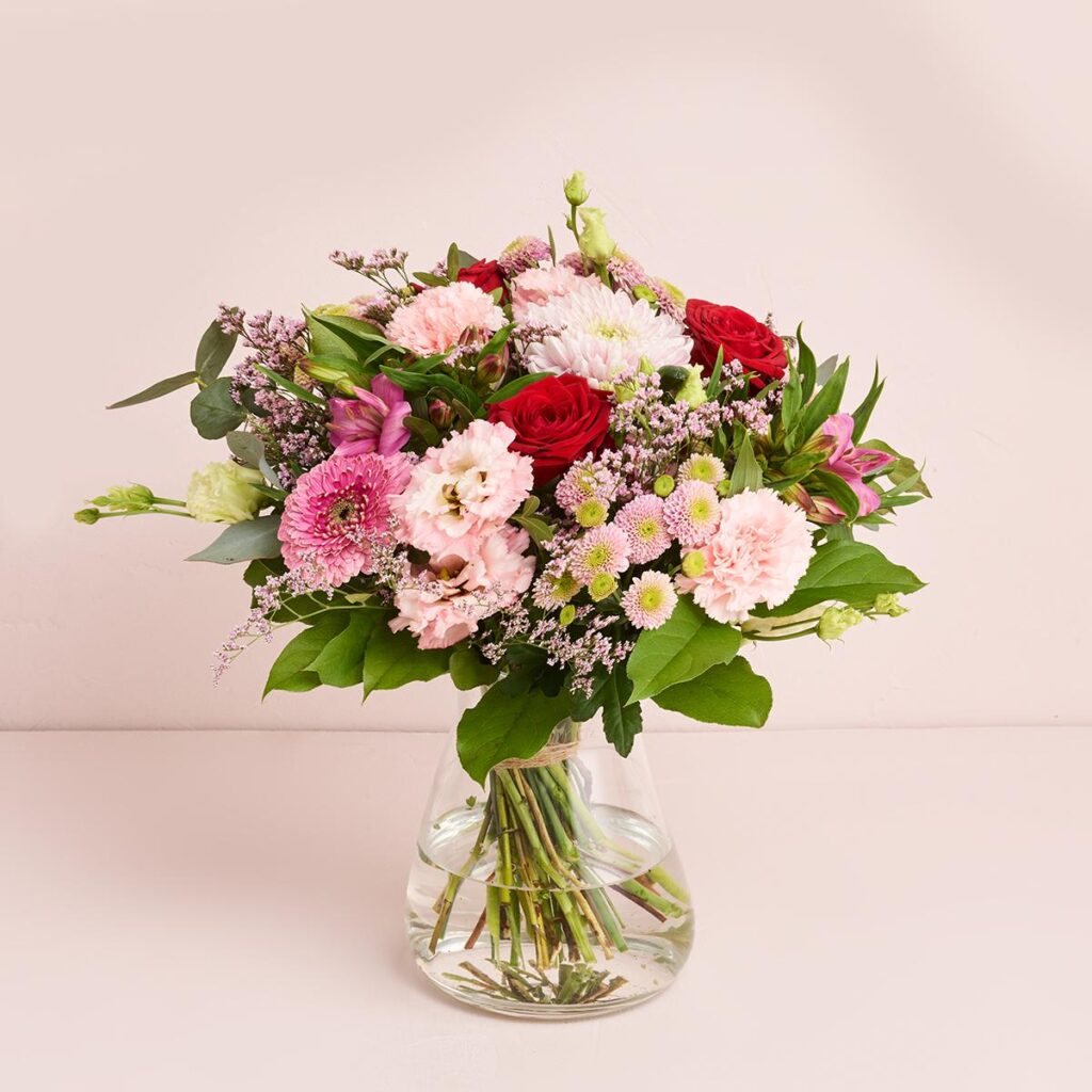 Den betænksomme buket med nelliker