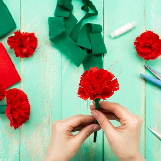 guide til hjemmelavede papirblomster