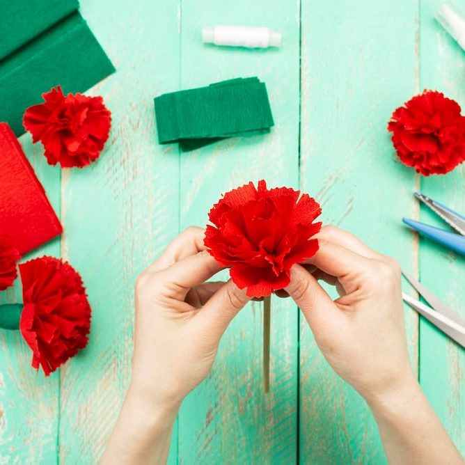 guide til hjemmelavede papirblomster