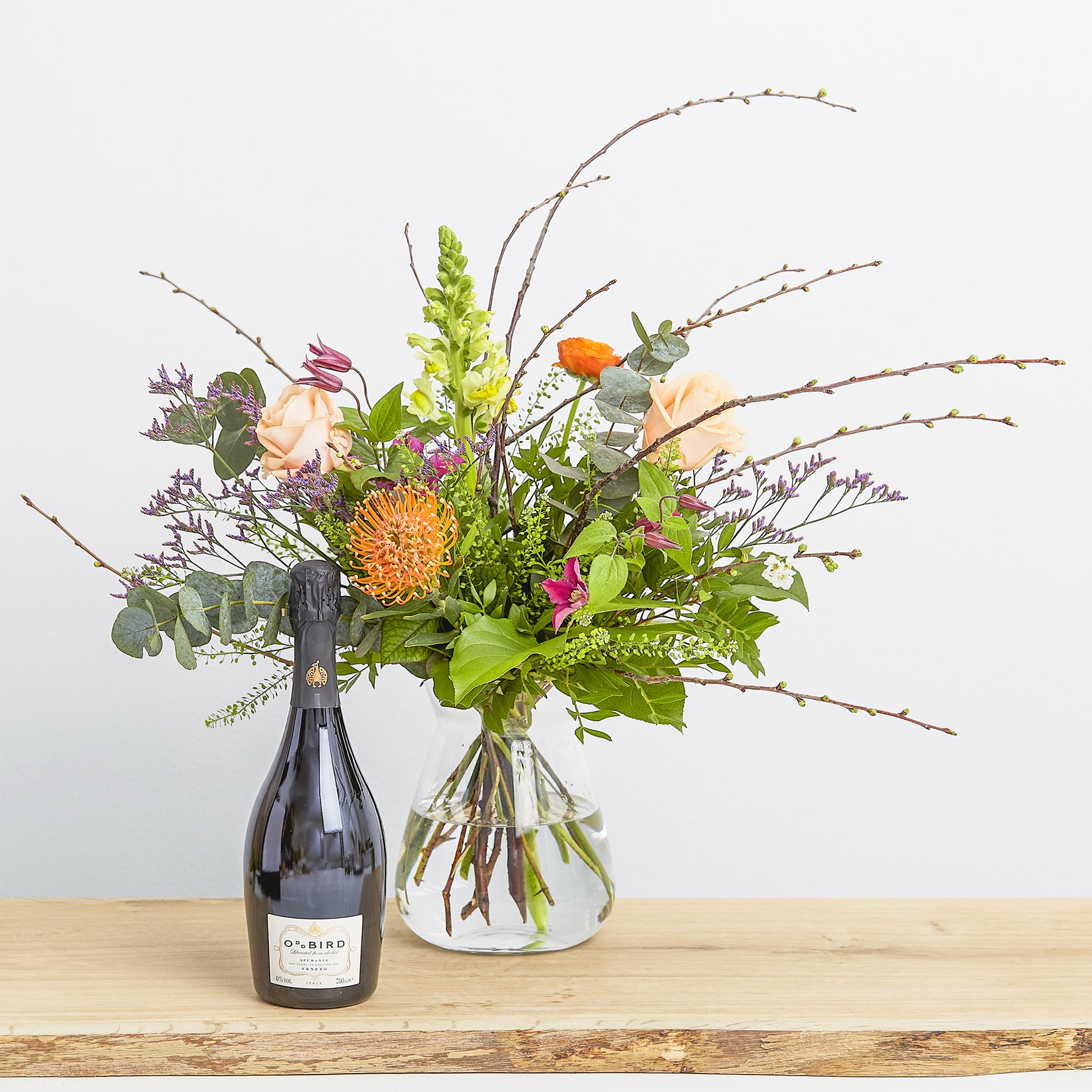 Den unikke påskehilsen med Oddbird Spumante, alkoholfri