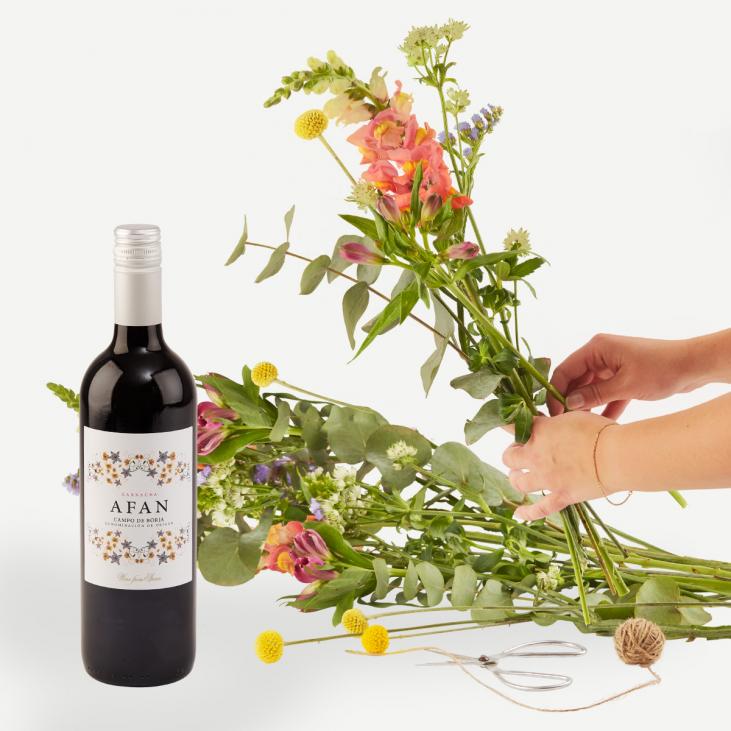 Høj buket med Afan Garnacha, rødvin (Floristens kreative valg)