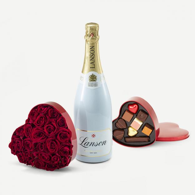 White label med chokolade og rosehjerte